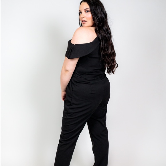 Plus Size ‘Venus’ Jumpsuit - Picture 5 of 7